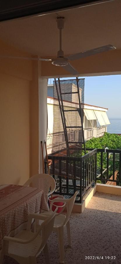 Lemonis House Aparthotel เนอา สกีโอนี ภายนอก รูปภาพ