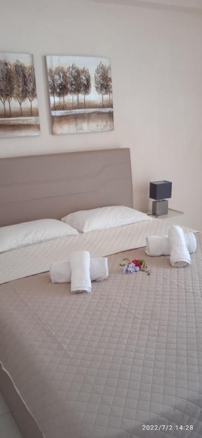 Lemonis House Aparthotel เนอา สกีโอนี ภายนอก รูปภาพ