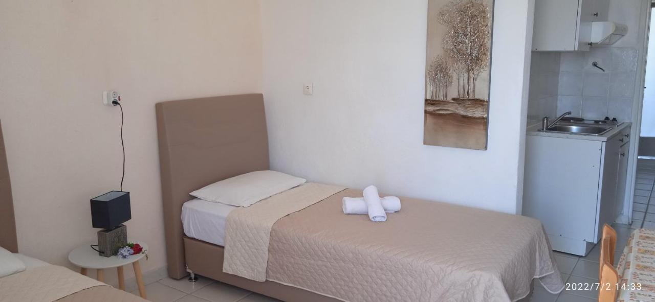 Lemonis House Aparthotel เนอา สกีโอนี ภายนอก รูปภาพ